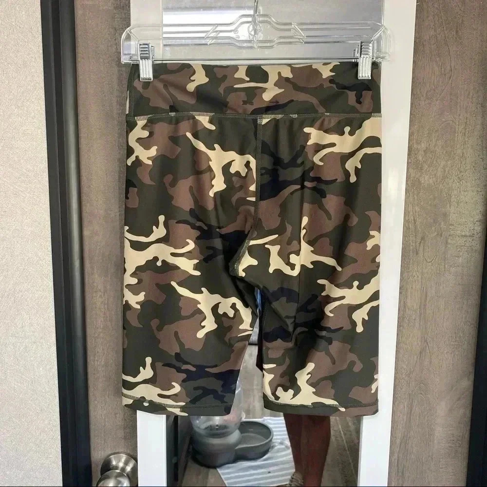 581 The Upside Camo Spin Shorts - Picture 7 of 7